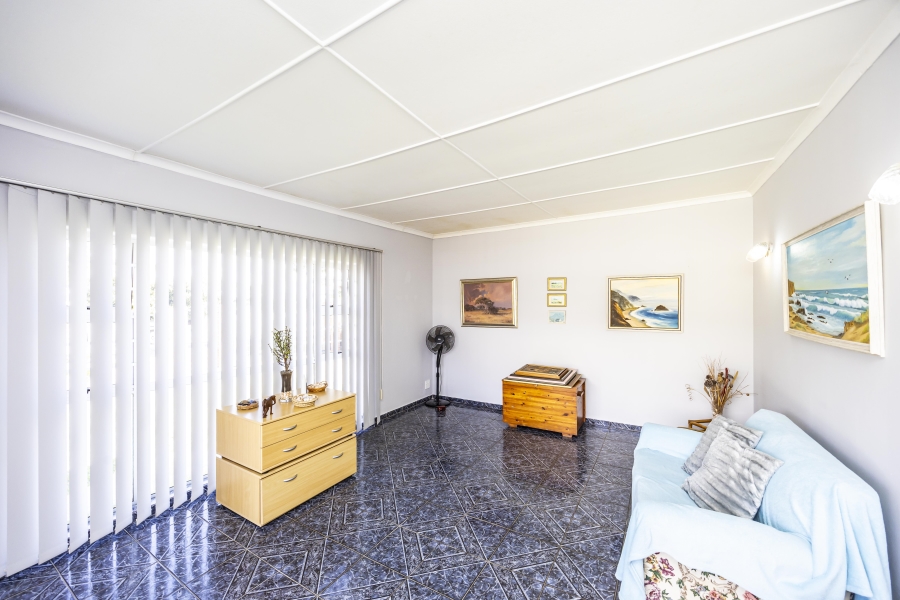 3 Bedroom Property for Sale in Amalinda North Eastern Cape